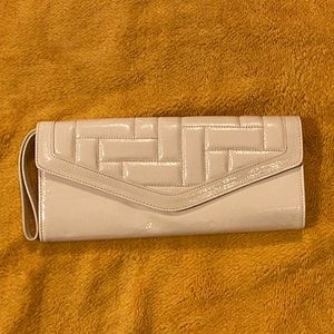 Cute White Clutch!
